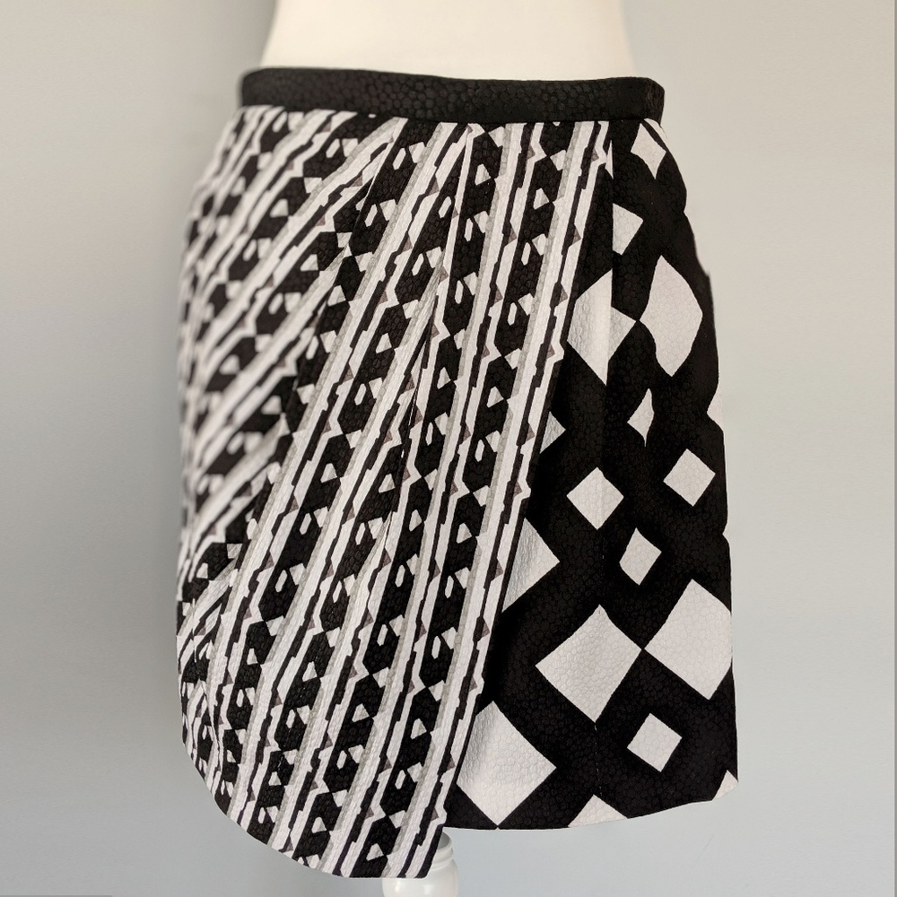 🌸2 for $20 Peter Pilotto Black and white wrap mini skirt